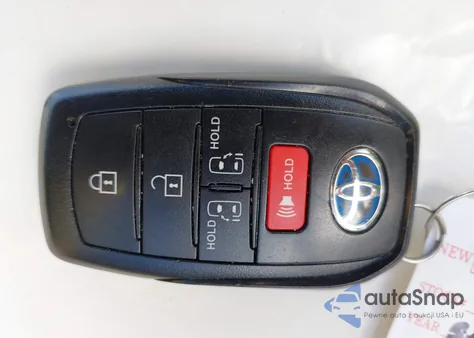 2021 Toyota Sienna Le из США, поврежденный, VIN 5TDKRKEC5MS038145